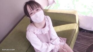 FC2PPV-2427956 [Mushinjau] ○ Ri 美少女 Rin-chan 的第一次老人性愛。