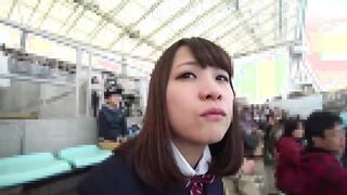 FC2-PPV-1066447 【絶対的美少女】地下アイドルと18才の誕生日前日に思い出の制服デート。2年越しの初Hまでの完全ドキュメンタリー映像・・・
