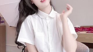최근 인기있는 고품격 인터넷 연예인 미인 [Dou Niang Li Shi] 최신 맞춤형 신작 -JK 유니폼 매우 유혹적인 검은 색 스타킹과 아름다운 가슴