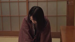 UMD-808 社員旅行で狙われた新人OL 3