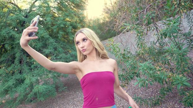 ⁣EARLY LEAK Jazmin Luv - Jazmin Luv Finds Her Lost Dog With Help Of A Stranger