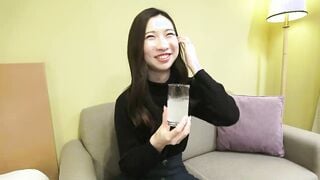 FC2-PPV-2667182 【無・素人個撮】上品な雰囲気のおっとり美人妻が実は…AV鑑賞が趣味の超絶淫乱の好き者妻だった！び○くで感度爆増で快感に暴れ悶え、狂ったオマ