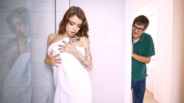 ⁣Eden Ivy - I Pounded My Step Sis' Ass
