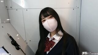 FC2-PPV-2699412 【個撮69】顔出し20歳 黒髪清楚系スジパイパン⑤ 逆さでスジマンを下から見るか横から見るか 野外露出と連続中出しからお掃除フェラ