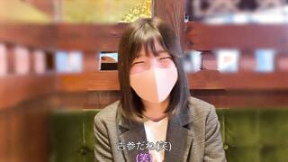 FC2-PPV-2744199 【無】垢抜けない純朴娘 めいちゃん(24) １年半ぶりのエッチ＆人生初生中出しに感動【本編約２時間４５分】【※実家でオナニー自撮り特典あり