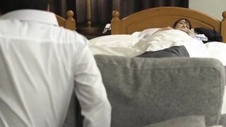 FSET-608C 和部下在出差處的酒店共處一室