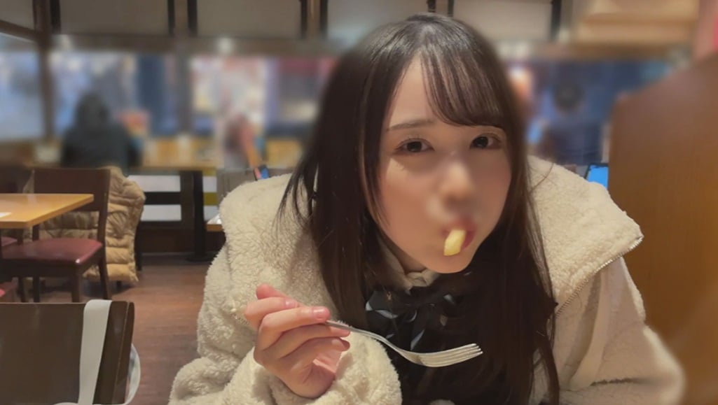 ⁣FC2-PPV-2769290 ☆極薄ピンク乳首の色白美少女（１８）☆もちすべ10代お肌をくんくんしながらおちんぽ生挿入☆激ピストン⇒中出し×２