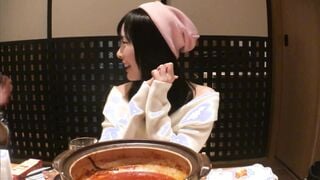 300MAAN-341 顔面超カワ！スタイル激熱！笑顔の研究をしている元アイドル大学生をイベントコンパニオンのバイト中にナンパしておま〇こぐちょ濡れ即パコ顔射！＜女子大生