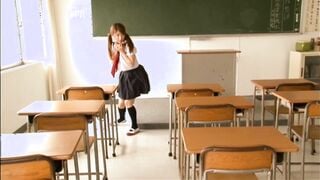 SDDE-248C 露出慾覺醒的女學生&想要露出的AV女優