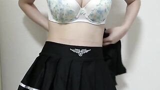 FC2-PPV-2047777 《個撮隠撮》コスプレカフェのパンチラ面接記録…210