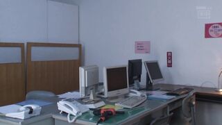 HND-290 壁にハマって中出しされちゃった！！ 澁谷果歩