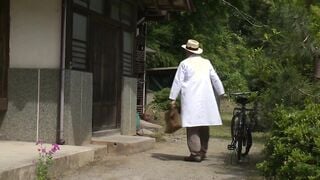 AKBS-012C 丈夫死後變暴躁的母親 澤村麻耶 翔田千里