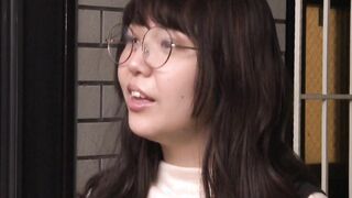 HOKS-032 讓你這麼做的女人 Emi 27 歲 Eimi Okina