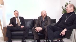HMN-159C 偷看女友的手機…沒想到竟然跟有錢大叔們催眠性愛直播中！我持續看著女友被大叔中出！白桃花