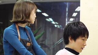 JUL-946C 「只有對你才有的特別服務喔…」 人妻美容師誘惑勃起狂幹內射。 黒川菫