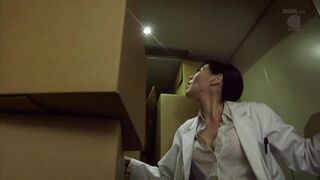 JUY-194 偶然の密室 人妻女医と患者 谷原希美