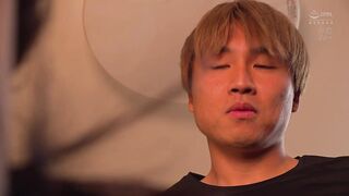 MEYD-758C 想去半套店爽一下 沒想到出現了隔壁的傲慢人妻 握住弱點的我強行中出！ 水川蓳