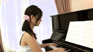 BF-230 現役音大生 初めてのお漏らしと中出し 双葉かな