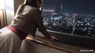 563PPZ-008 【終電の女神】リサコちゃん・Mカップ、爆乳過ぎる塾講師「電車で見られるとぶっちゃけ膣キュンしちゃいます」史上最大、規格オーバーの暴れん坊おっぱいにフ