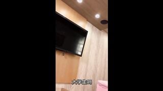 300NTK-269C 手機約到的援交學生妹居然說我是第一千個客人，所以給我免費無套內射XD