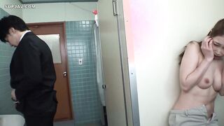 417SRYA-038 【清楚系スレンダー美人の女教師は露出狂だった！？】羞恥興奮を抑え切れず放課後の校内で露出徘徊ッ！！更衣室、廊下、屋上で全裸徘徊&オナニーでマ●コは