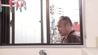MEYD-503 欲求不満な団地妻と孕ませオヤジの汗だく濃厚中出し不倫 松本菜奈実