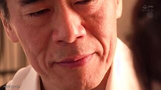 【モザイク破壊】JUL-559 専属・米倉穂香が汗だくで本気の連続絶頂！！ 密着セックス ～すれ違う悲しみを慰める家政夫と自宅不倫性交～