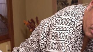 DASD-505 最愛の豊満爆乳妻が取引先のオヤジ社長に寝取られ種付けプレスされていた。 小向美奈子
