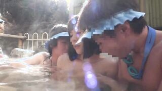 SW-336 マセガキ供がボインだらけの女湯に子供だからとマンマと入り、大人女のカラダにイタズラ三昧、油断してたらガキピン勃ちチ○コを入れてきた