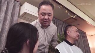 SDDE-684 献身的な人妻介護士が催眠の餌食に…臭いチ○ポもケツ穴もキレイにしゃぶる…