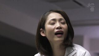 JUY-822 新進員工友田真希在新工作中被女上司玩弄。