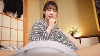 HUNTB-333 目が覚めると…見下しマウント騎乗位で腰を振って勝手にイキまくってる後輩女子社員！出張先で相部屋になって超険悪！だったのに…いつも上から目線の