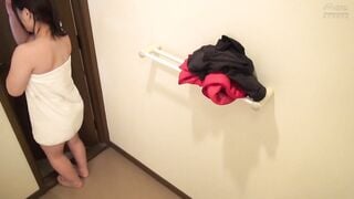 DVDMS-391 本物女子プロレスラー詩皇里（19歳）長期欠場明けの試合直前に処女喪失AVデビュー！！‘強い女ほどクリトリスが弱い’という噂は本当か！？唯一鍛えられない
