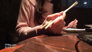 FC2-PPV-1043359 激カワ現役ＪＤゆめちゃん２０歳の神コス着衣ハメぶっかけ！笑顔でおじさんチンコをペロペロ舐めるエッチな美巨乳ＪＤに即イキです
