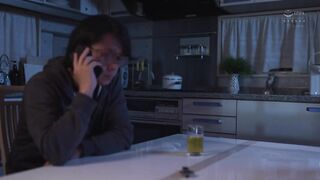 WAAA-194 イケイケなIT企業に再就職した巨乳妻が社員旅行に行くそうで… JULIA