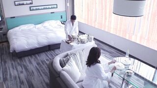 ACHJ-004 マドンナ×痴女特化 その名も『アチージョ』爆誕！！ 今夜はキミを寝かさない…極上の人妻とお泊り中出しスイートルーム 超人気専属『木下凛々子』に24時間ず