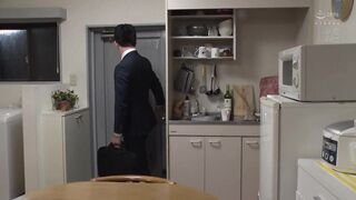 MEYD-357 欲求不満な団地妻と孕ませオヤジの汗だく濃厚中出し不倫 桐谷なお