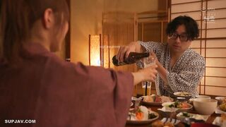 【モザイク破壊】SSIS-362 世話焼き女上司とまさかの出張先旅館で相部屋に… 朝までチ●ポの世話までしてくれる献身的10発射精性交 小宵こなん