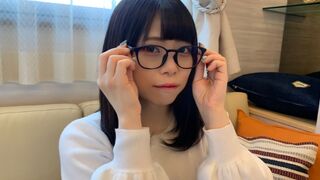FC2-PPV-3189068 大胸眼鏡女孩 Tsubasa-chan 原始中出 [未經審查]