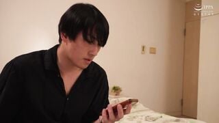 FERA-165C 「喜歡像媽媽一樣的歐巴桑嗎？」被發現看熟女AV後就中出母親了 白木優子