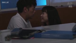 SSNI-734C 颱風天無法回家的學生和教師 夜晚跨越界限的瘋狂 架乃由羅