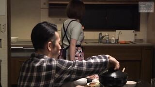 NSPS-826 欲望まる出し！卑猥な接吻全集