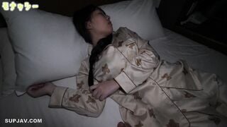 FC2-PPV-3205317 【パジャマ★モナシ】パジャマdeおじゃま♥カスタムなしの自然な日本美人♥まだ20歳なのに出産済みで、おっぱいが肥大化♥エロすぎる女性らしい