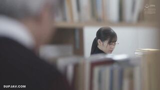 【モザイク破壊】ATID-510 地味な図書館司書の結城さんは異常な性癖で中年オヤジのチ○ポを狂わせた。 結城りの