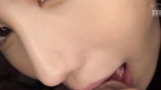 MIDE-994C 女友的好友在耳邊的輕聲淫語 誘惑我數次中出 藍芽水月