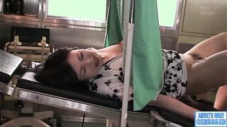 BABA-106 婦產科醫師 為妻子的陰戶注射了極濃的催情劑，導致她全身麻痺，精神崩潰！陰液外溢，她進入強烈的高潮恍惚狀態！