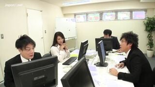 AVSA-096C 屈辱職權騷擾痴女故事，美麗女上司每天要我插，該笑還是哭呢？！ 小早川怜子