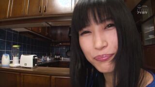 IPX-299 巨乳全開で猛アピールしてくる僕の彼女の小悪魔妹 結城のの