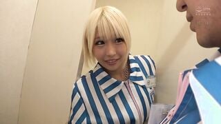 ROYD-128 バイト先でも他人の家でも豪快にハメ潮を吹き散らすヤリマンビッチ先輩 乙アリス