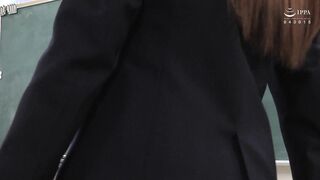 AUKG-568 変態レズ調教 ～美人女教師を弄ぶ変態転校生～ 唯奈みつき 藤井レイラ